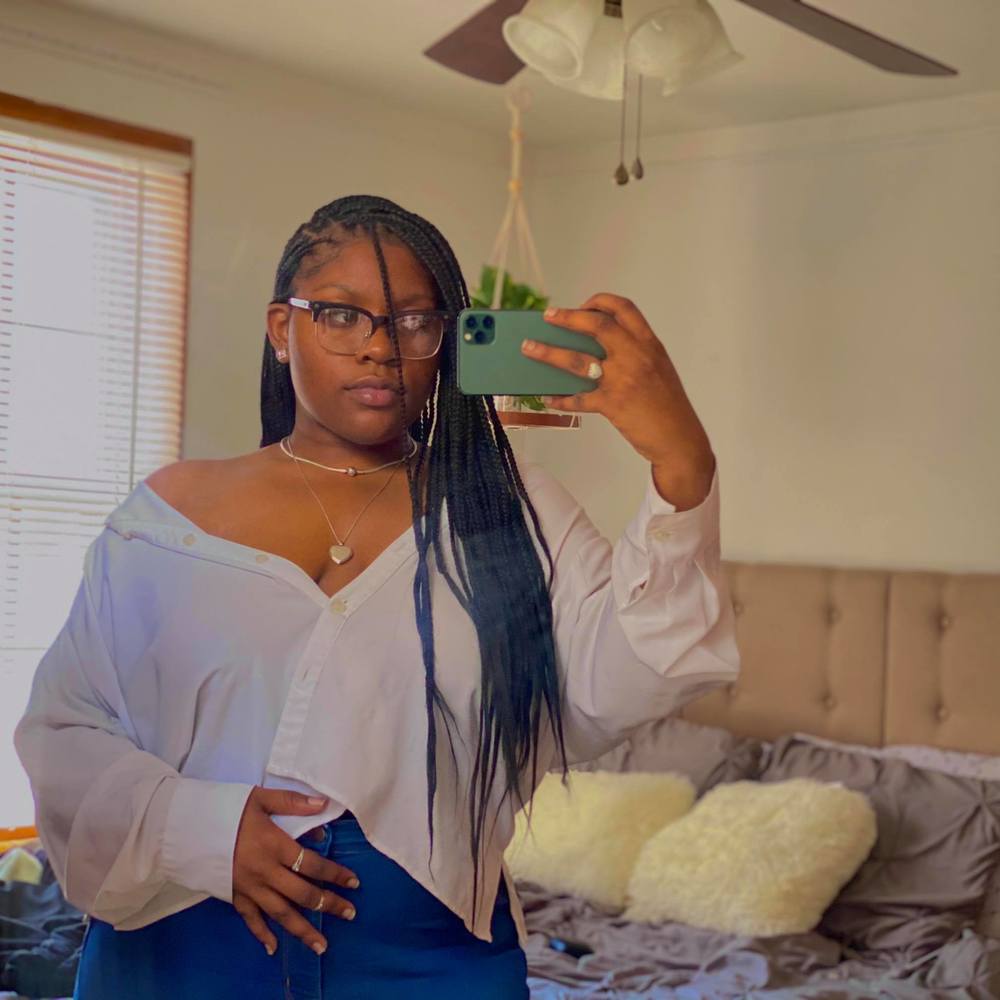 Meet your Posher, Ahyanna